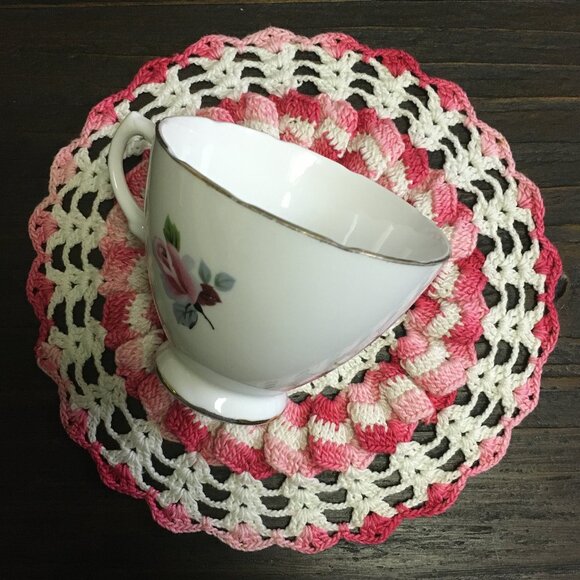 Royal Vale Ridgway Pottery England White Porcelain Rose Teacup & Saucer - Picture 13 of 16